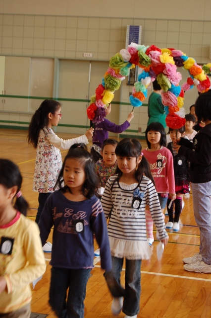 http://www.tahara.ed.jp/chubu-e/blog/%E6%AD%93%E8%BF%8E%E4%BC%9A4.19c.JPG