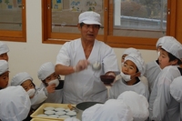 3-2豆腐作り体験.JPG