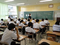 http://www.tahara.ed.jp/izumi-j/blog/DSC02495.jpg