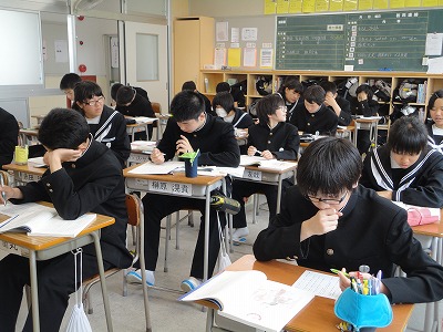 http://www.tahara.ed.jp/izumi-j/blog/DSC04275.jpg