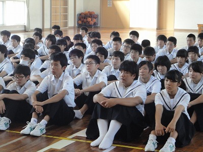 http://www.tahara.ed.jp/izumi-j/blog/DSC04683.jpg