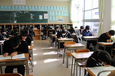 http://www.tahara.ed.jp/izumi-j/blog/IMG_3932.jpg