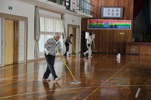 http://www.tahara.ed.jp/izumi-j/blog/IMG_5540.jpg