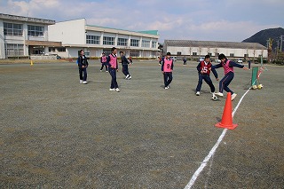 http://www.tahara.ed.jp/izumi-j/blog/IMG_6420.jpg