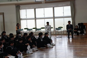 http://www.tahara.ed.jp/izumi-j/blog/IMG_6457.jpg