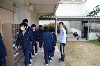 http://www.tahara.ed.jp/izumi-j/blog/IMG_6824.jpg