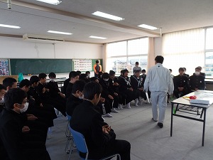 http://www.tahara.ed.jp/izumi-j/blog/PC120001.jpg