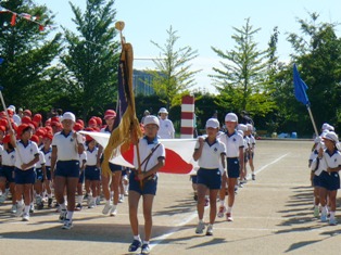http://www.tahara.ed.jp/kinugasa-e/blog/P1540766.JPG