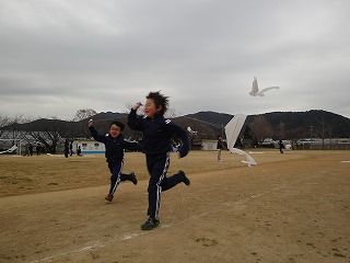 http://www.tahara.ed.jp/kiyota-e/blog/DSC01857.jpg
