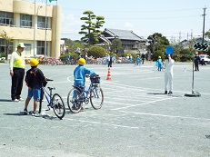 http://www.tahara.ed.jp/ohkusa-e/blog/DSCF1964.jpg