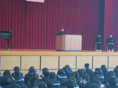 http://www.tahara.ed.jp/tahara-j/blog/h23/IMG_1823.jpg