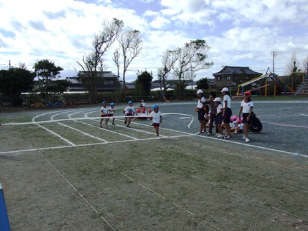 http://www.tahara.ed.jp/takamatsu-e/blog/%E4%BA%88%E8%A1%8C%EF%BC%93.JPG
