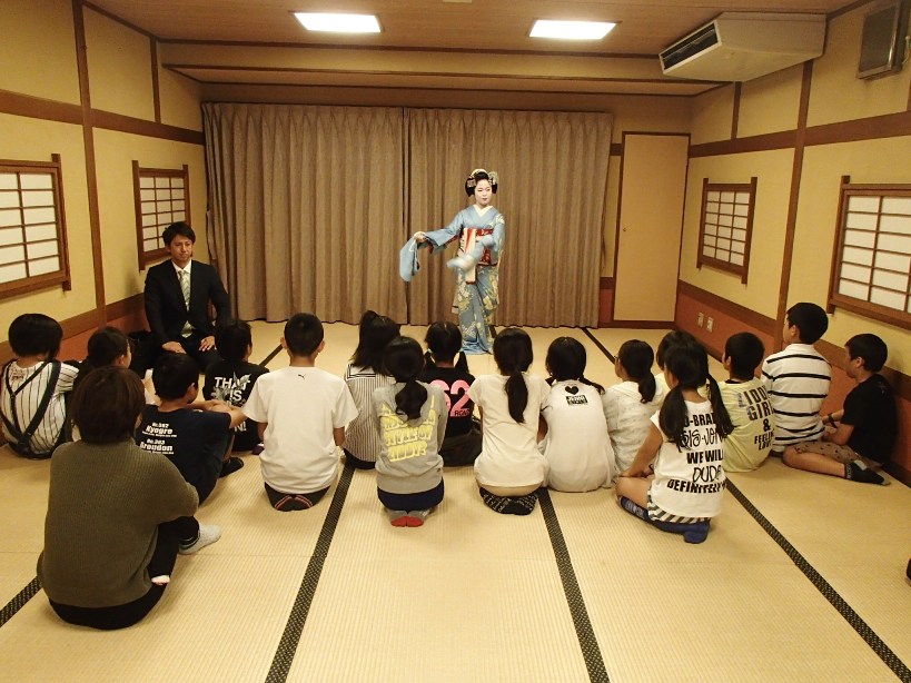 http://www.tahara.ed.jp/takamatsu-e/blog/%E4%BF%AE%E5%AD%A6%E6%97%85%E8%A1%8C%EF%BC%94.jpg