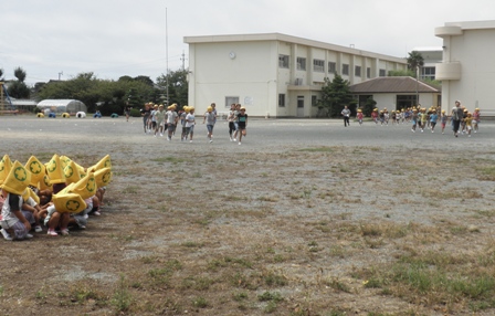http://www.tahara.ed.jp/takamatsu-e/blog/%E8%A8%93%E7%B7%B4%EF%BC%99%E6%9C%88%EF%BC%92.JPG