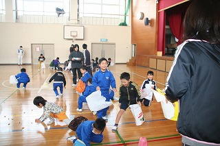 http://www.tahara.ed.jp/wakato-e/blog/IMG_0014.jpg