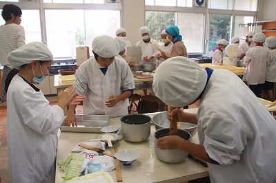 http://www.tahara.ed.jp/wakato-e/blog/IMG_9026.jpg