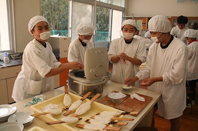 http://www.tahara.ed.jp/wakato-e/blog/IMG_9030.jpg